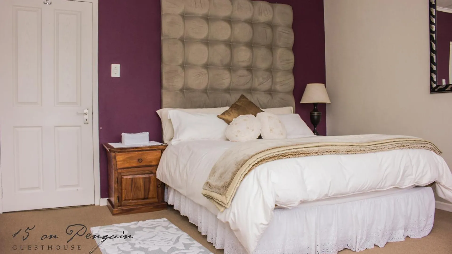 15 On Penguin Guesthouse Simon's Town Guest house