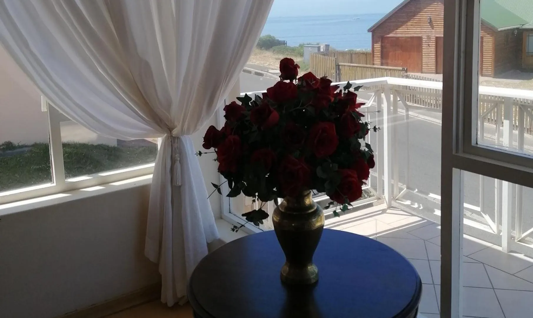 15 On Penguin Guesthouse Simon's Town Guest house