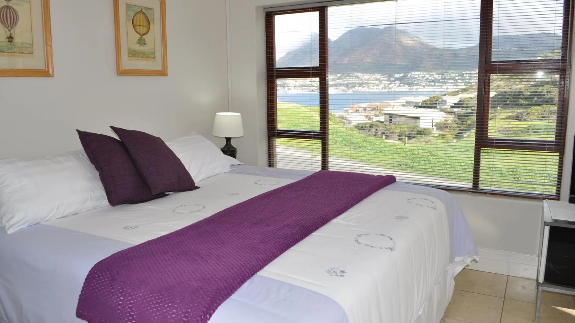 Guest house 15 On Penguin Guesthouse Simon's Town