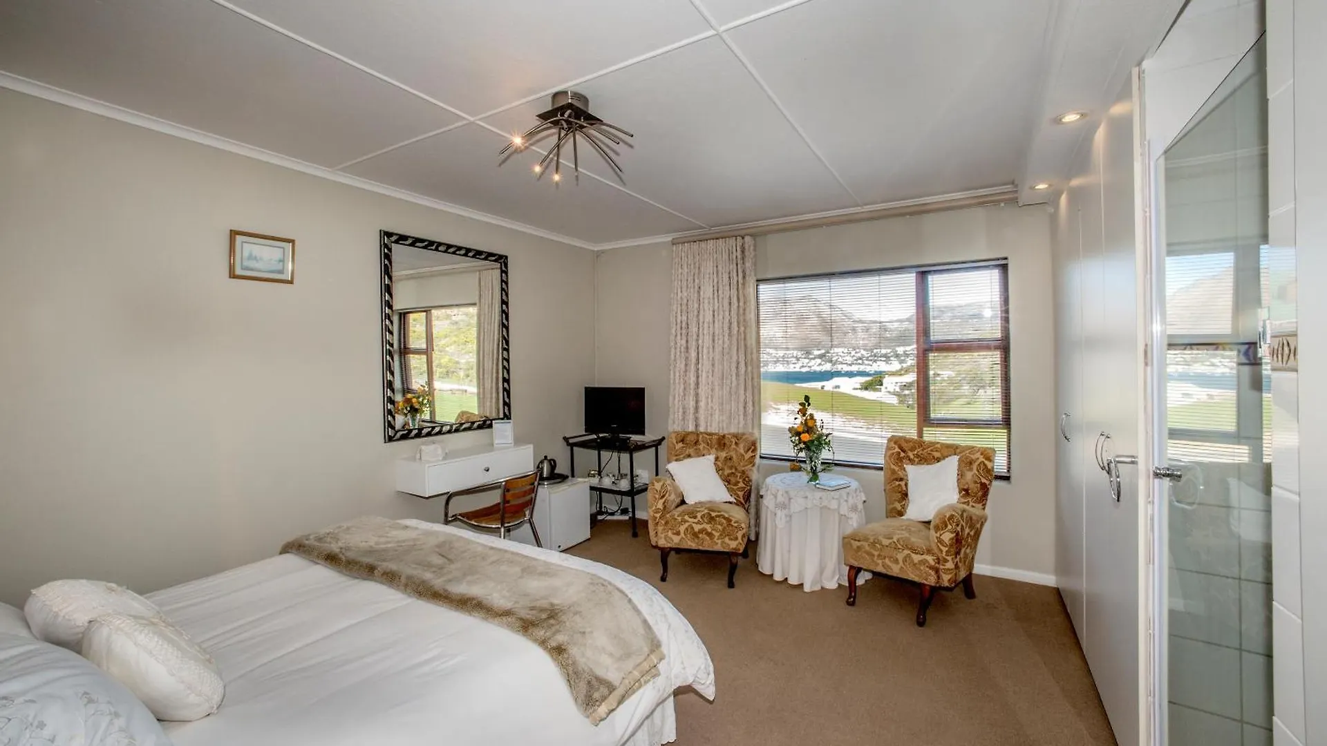 *** Guest house 15 On Penguin Guesthouse Simon's Town South Africa